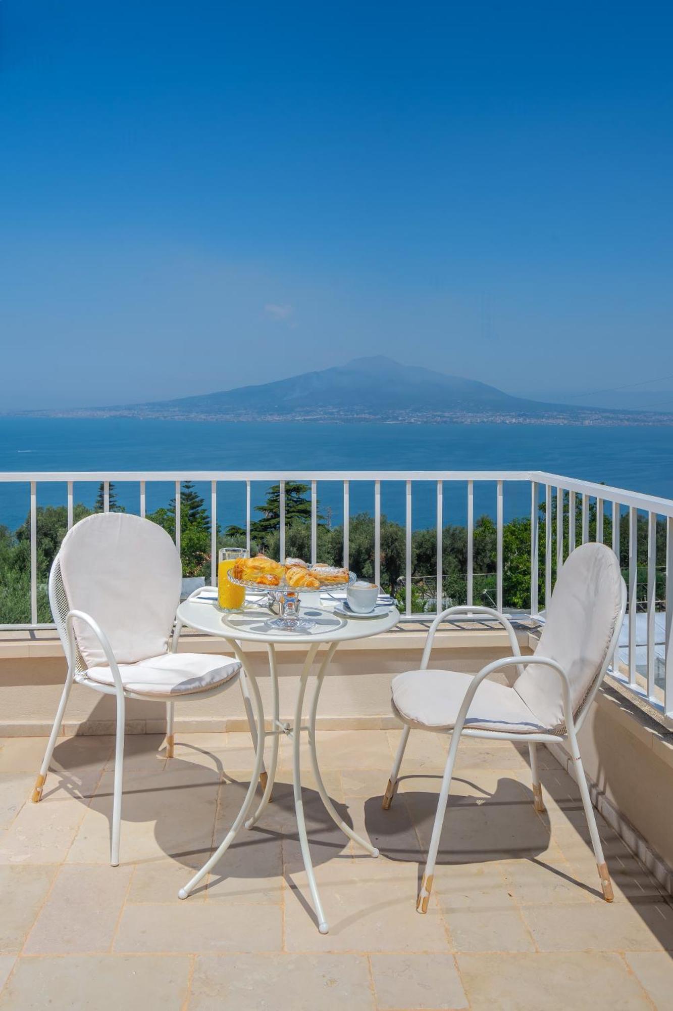 Maison Montechiaro Hostel Vico Equense